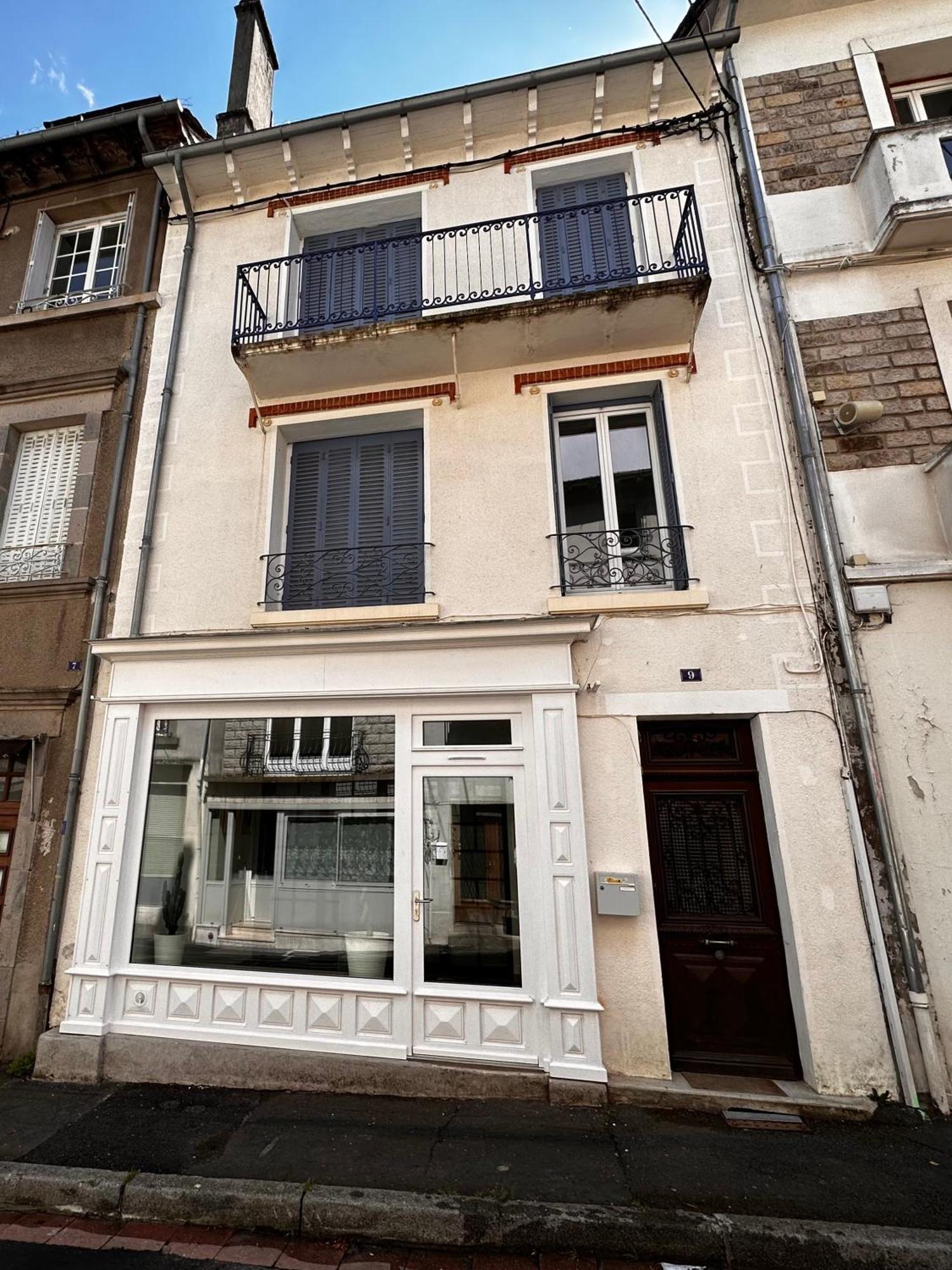 Belle Maison De Ville Au Coeur Du Village De Montagne Vic-sur-Cère Εξωτερικό φωτογραφία